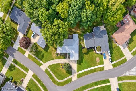 7833 Valley Villas Drive Parma OH 44130