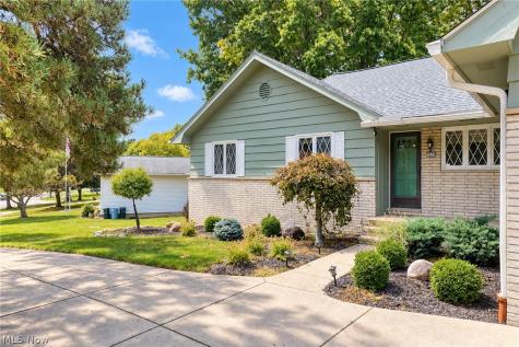 7833 Valley Villas Drive Parma OH 44130