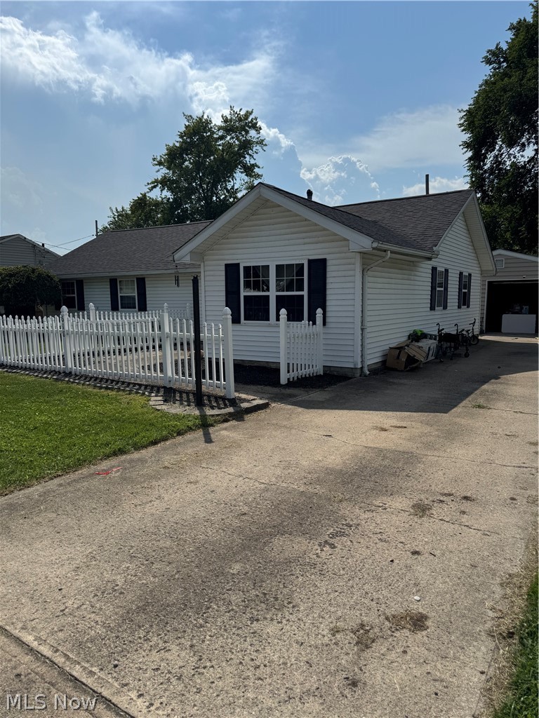 618 Idlewood Avenue Sheffield Lake OH 44054