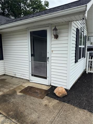 618 Idlewood Avenue Sheffield Lake OH 44054