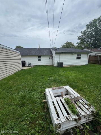 618 Idlewood Avenue Sheffield Lake OH 44054