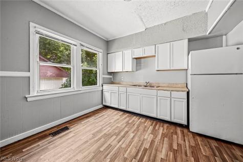 10929 Tacoma Avenue Cleveland OH 44108