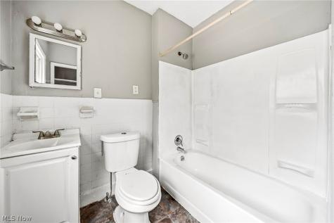 10929 Tacoma Avenue Cleveland OH 44108