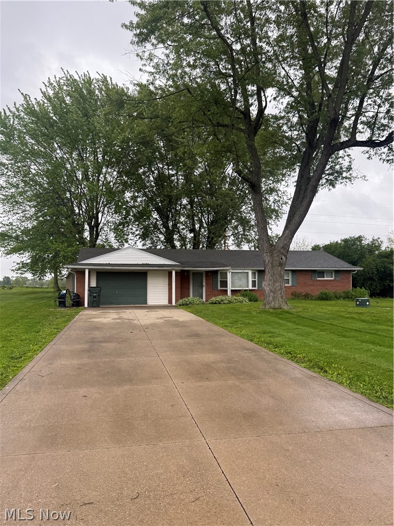 7660 Lakefield Street Louisville OH 44641