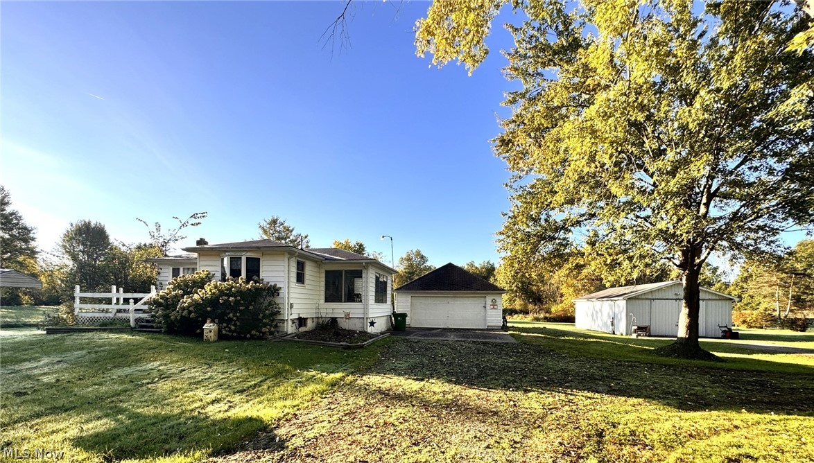 4111 Herr Fieldhouse Road Southington OH 44470