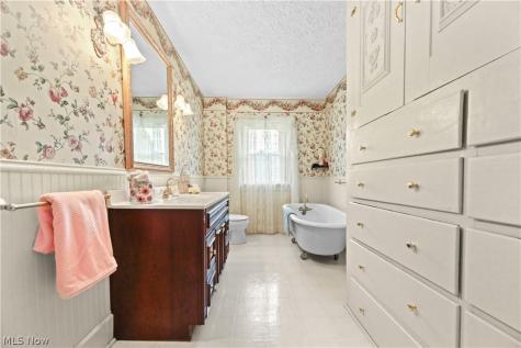 170 E Beech Street NE Alliance OH 44601