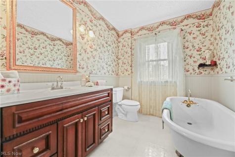 170 E Beech Street NE Alliance OH 44601
