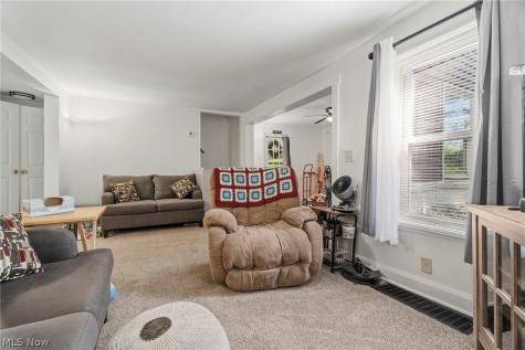 43 Madison Road Mansfield OH 44905