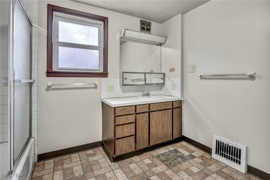 36 W Wilbeth Road Akron OH 44301