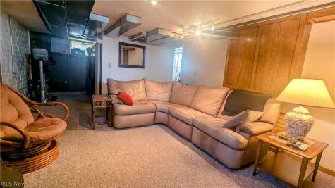 3607 11th Street SW Canton OH 44710