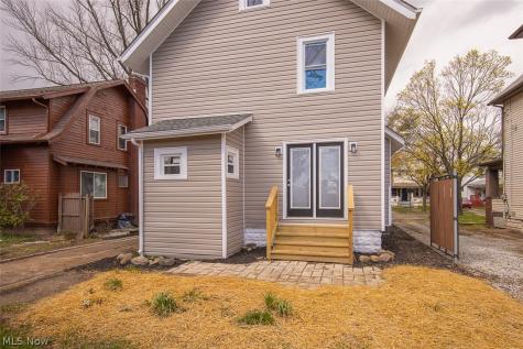 92 E Ido Avenue Akron OH 44301