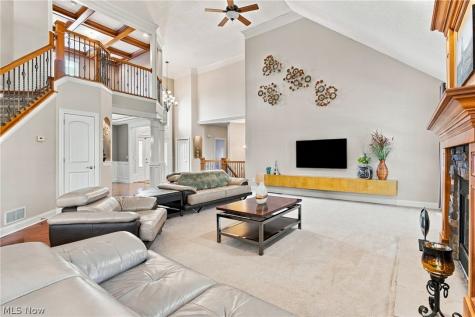 10219 N Red Oak Drive North Royalton OH 44133