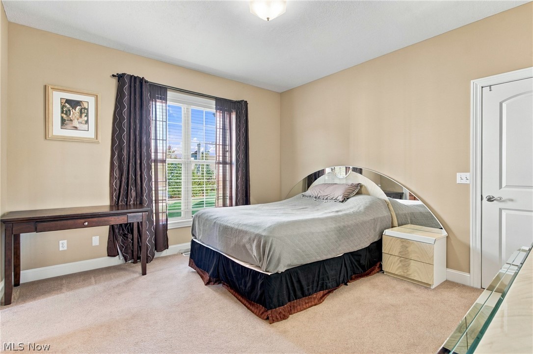 10219 N Red Oak Drive North Royalton OH 44133