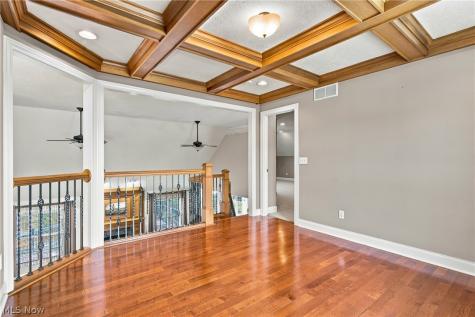 10219 N Red Oak Drive North Royalton OH 44133