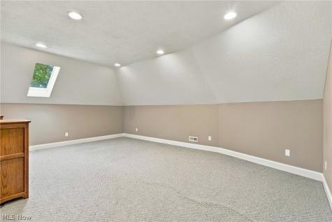 10219 N Red Oak Drive North Royalton OH 44133