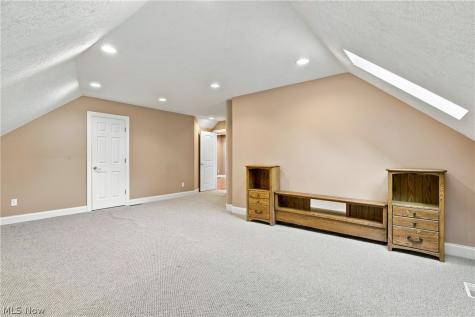 10219 N Red Oak Drive North Royalton OH 44133