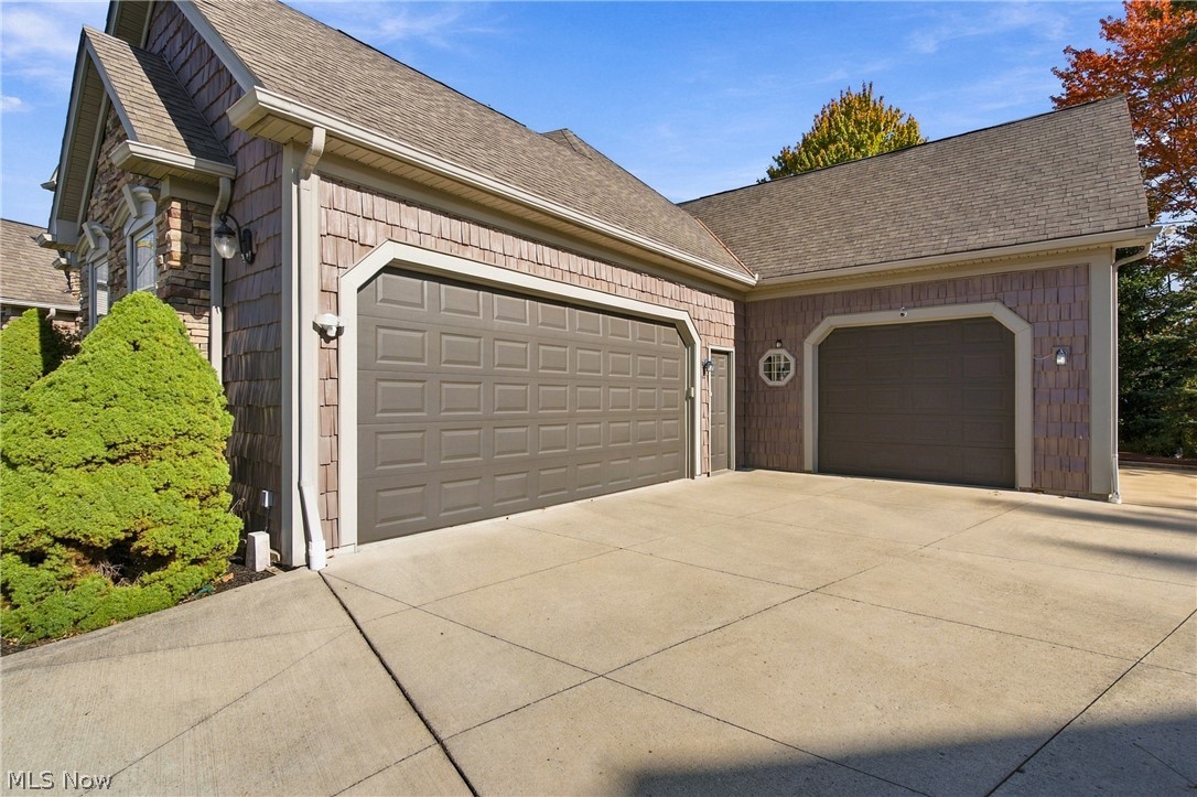 10219 N Red Oak Drive North Royalton OH 44133