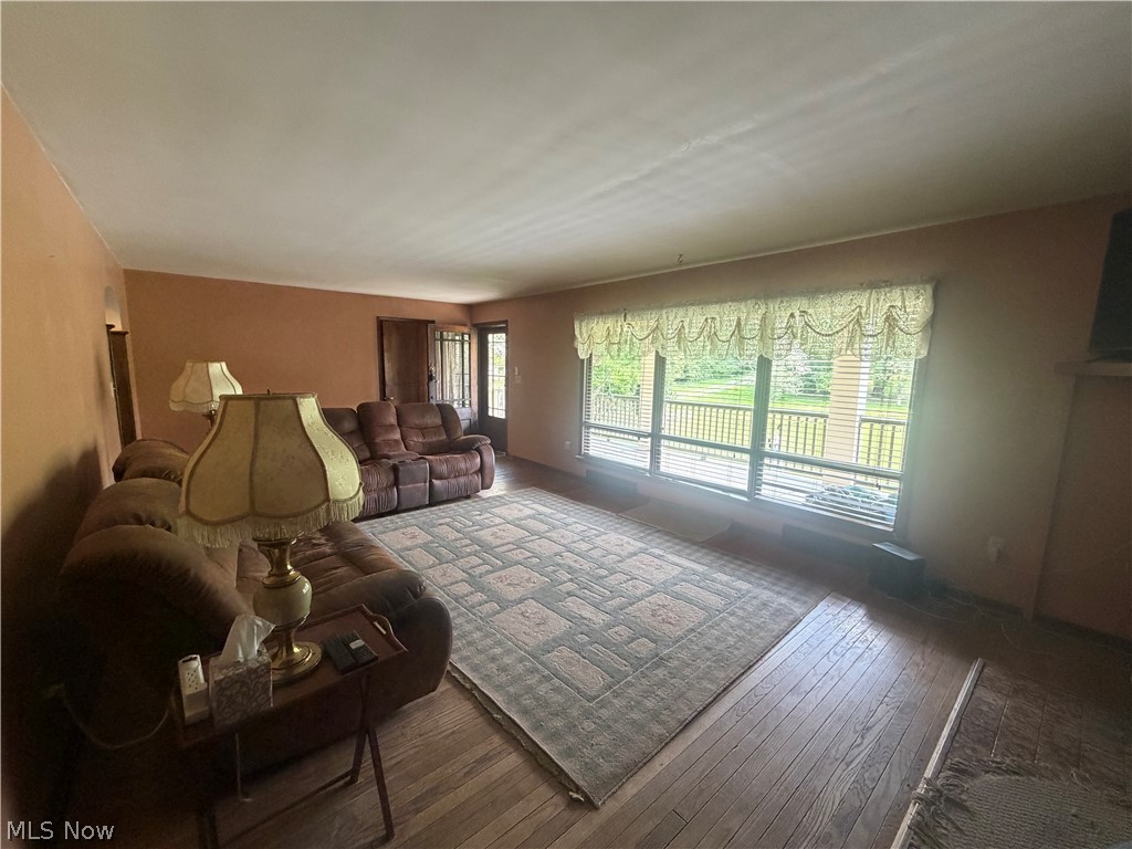 16213 Park Way East Liverpool OH 43920