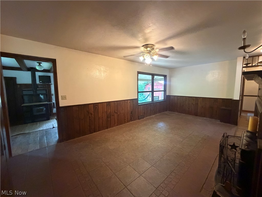 16213 Park Way East Liverpool OH 43920