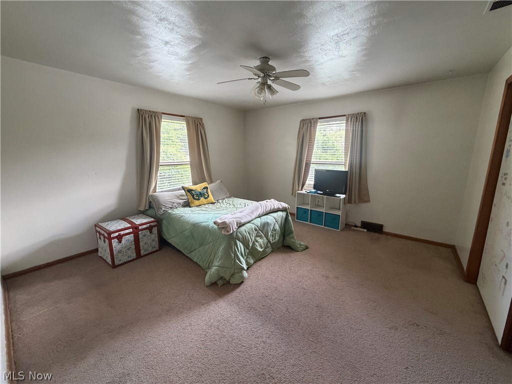16213 Park Way East Liverpool OH 43920