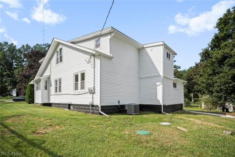 4597 Elyria Avenue Lorain OH 44055