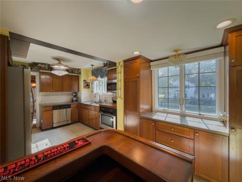 421 21st Street NW Canton OH 44709