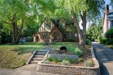 421 21st Street NW Canton OH 44709