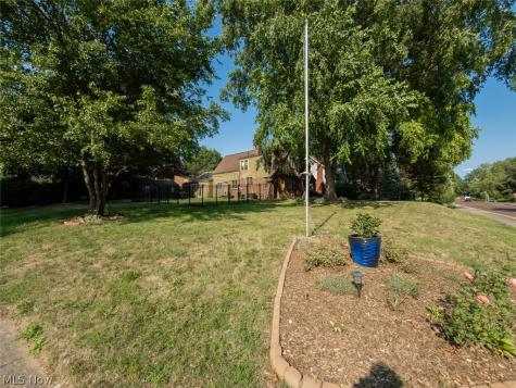 421 21st Street NW Canton OH 44709