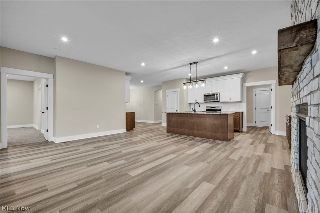 3630 Great Windsor Lane Green OH 44685