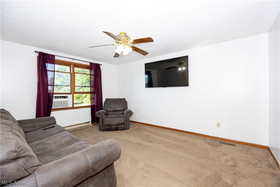 4272 S Elyria Road Shreve OH 44676