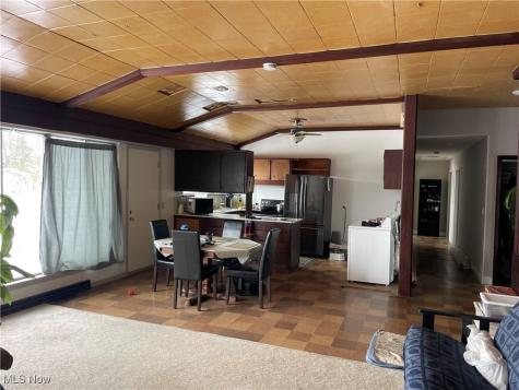 5890 Ruple Brook Park OH 44142