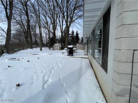 5890 Ruple Brook Park OH 44142