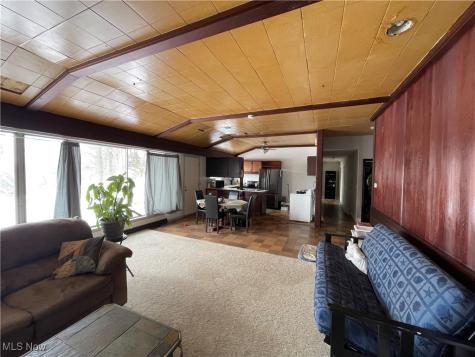 5890 Ruple Brook Park OH 44142