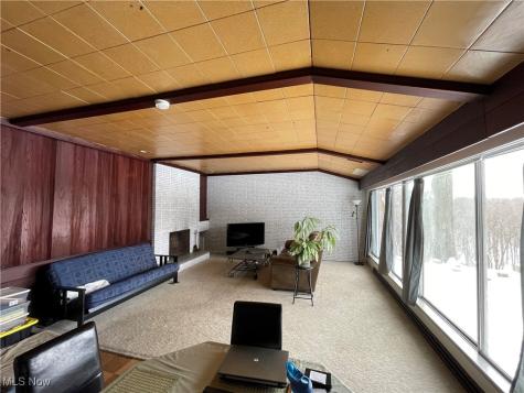 5890 Ruple Brook Park OH 44142