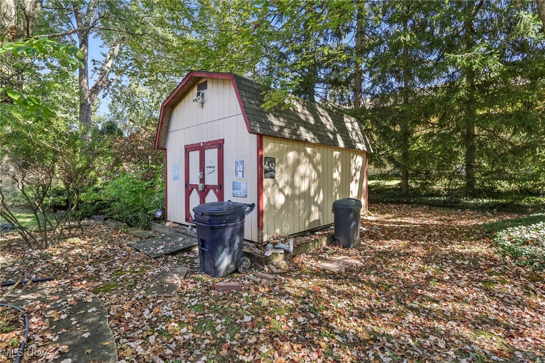 6001 Applecrest Drive Boardman OH 44512