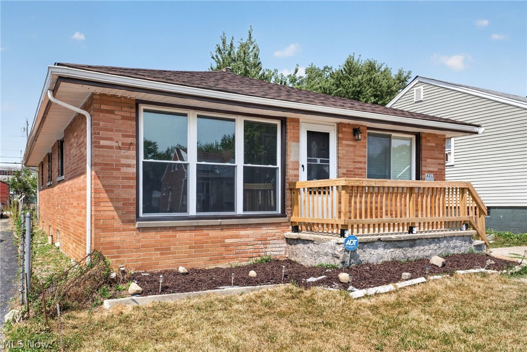 16313 Elberta Avenue Cleveland OH 44128