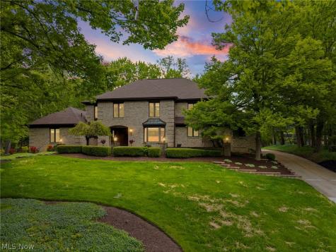 19312 Ivywood Trail Strongsville OH 44149