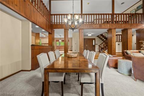 19312 Ivywood Trail Strongsville OH 44149