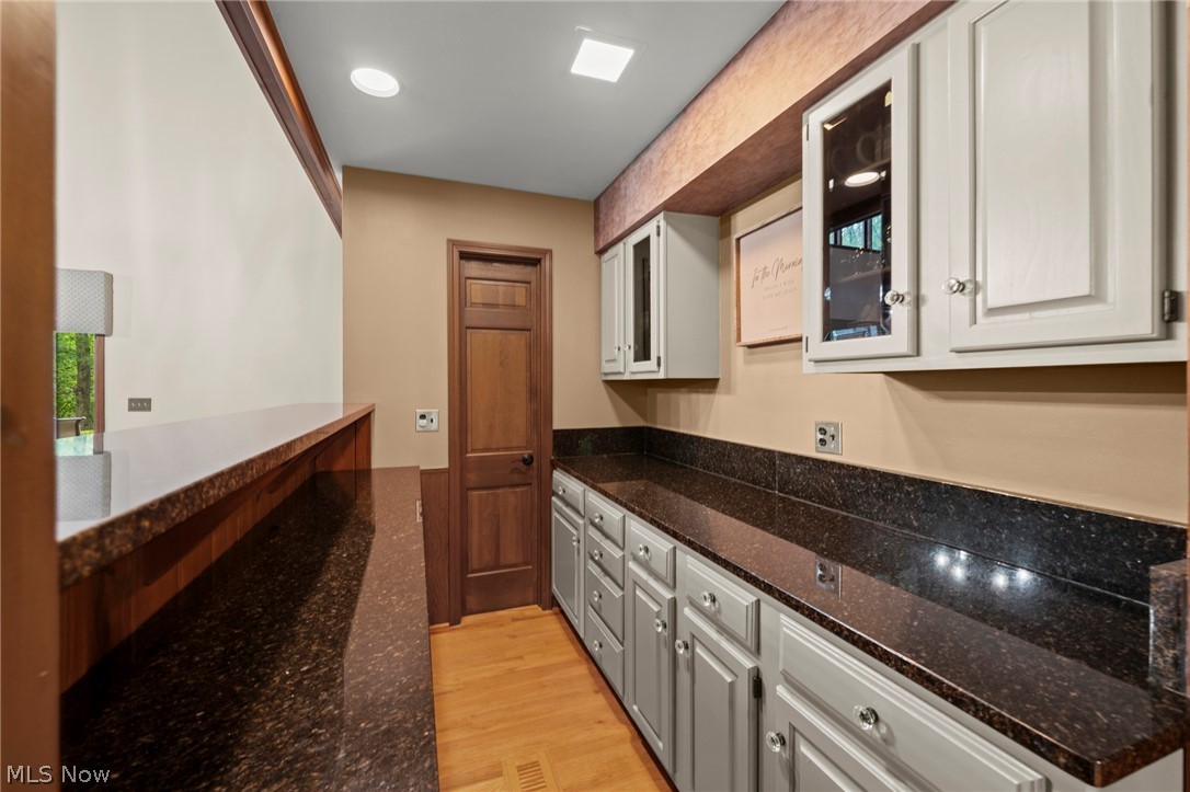 19312 Ivywood Trail Strongsville OH 44149