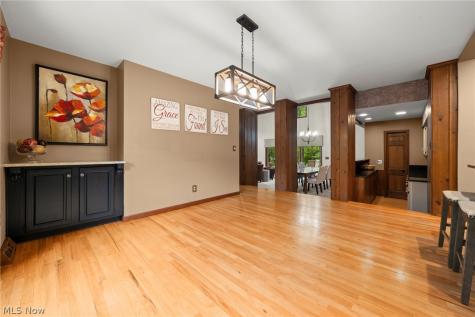 19312 Ivywood Trail Strongsville OH 44149