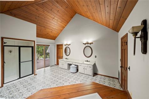 19312 Ivywood Trail Strongsville OH 44149