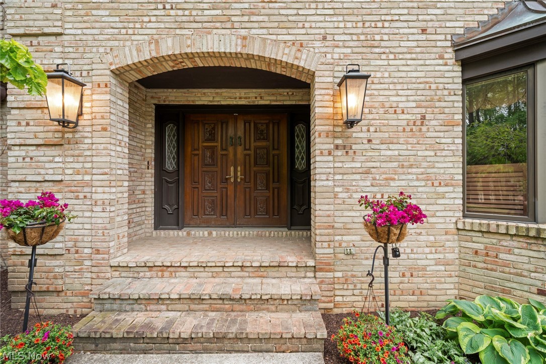 19312 Ivywood Trail Strongsville OH 44149