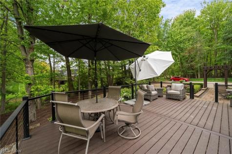 19312 Ivywood Trail Strongsville OH 44149