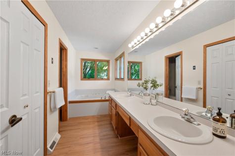 37959 Detroit Road Avon OH 44011