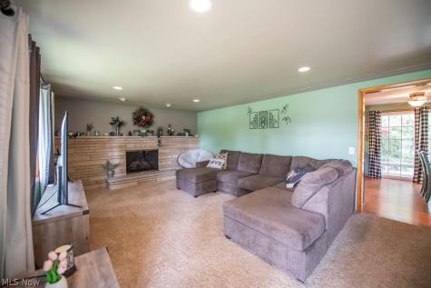 916 Marion Avenue NW Massillon OH 44646