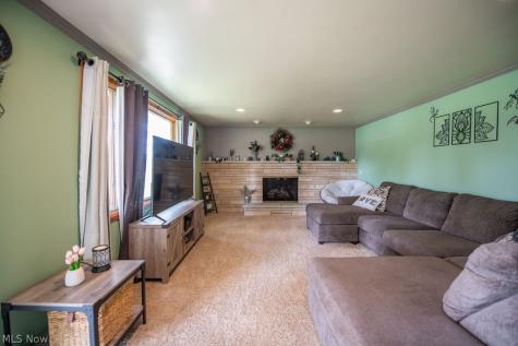 916 Marion Avenue NW Massillon OH 44646