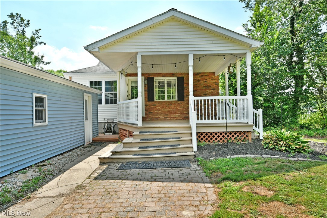 6470 Mahoning Avenue NW Champion OH 44481