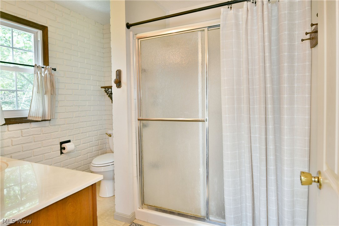 6470 Mahoning Avenue NW Champion OH 44481