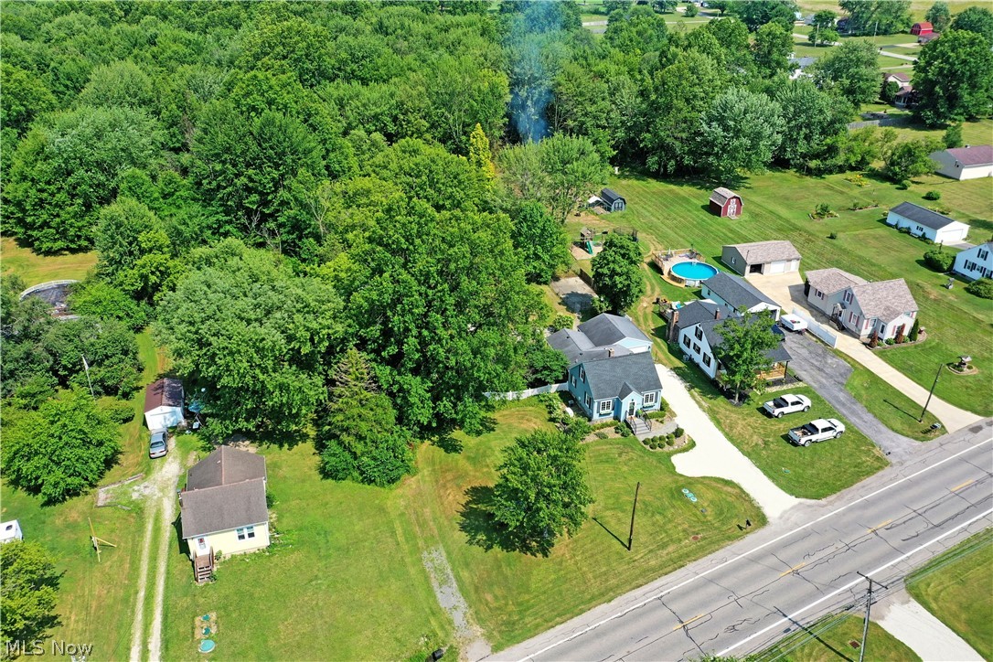 6470 Mahoning Avenue NW Champion OH 44481