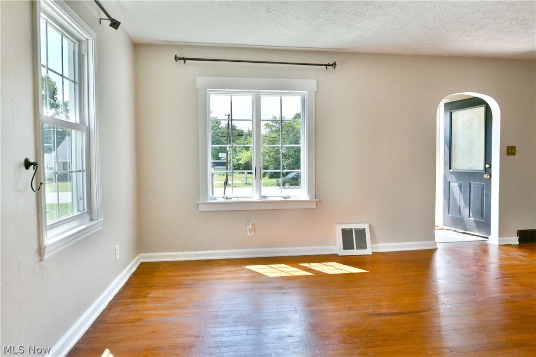 6470 Mahoning Avenue NW Champion OH 44481